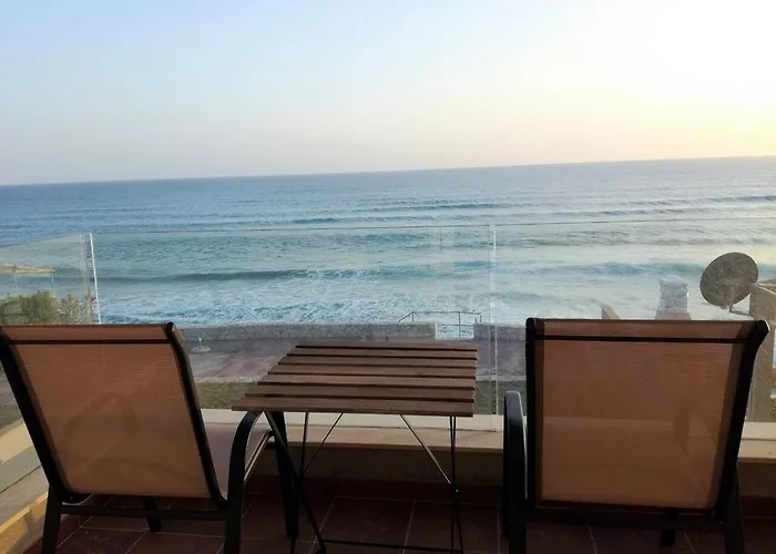 Dip In The Blue - 2 Holiday home *