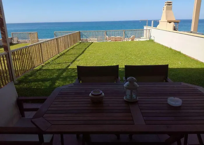 Dip In The Blue - 2 Holiday home *